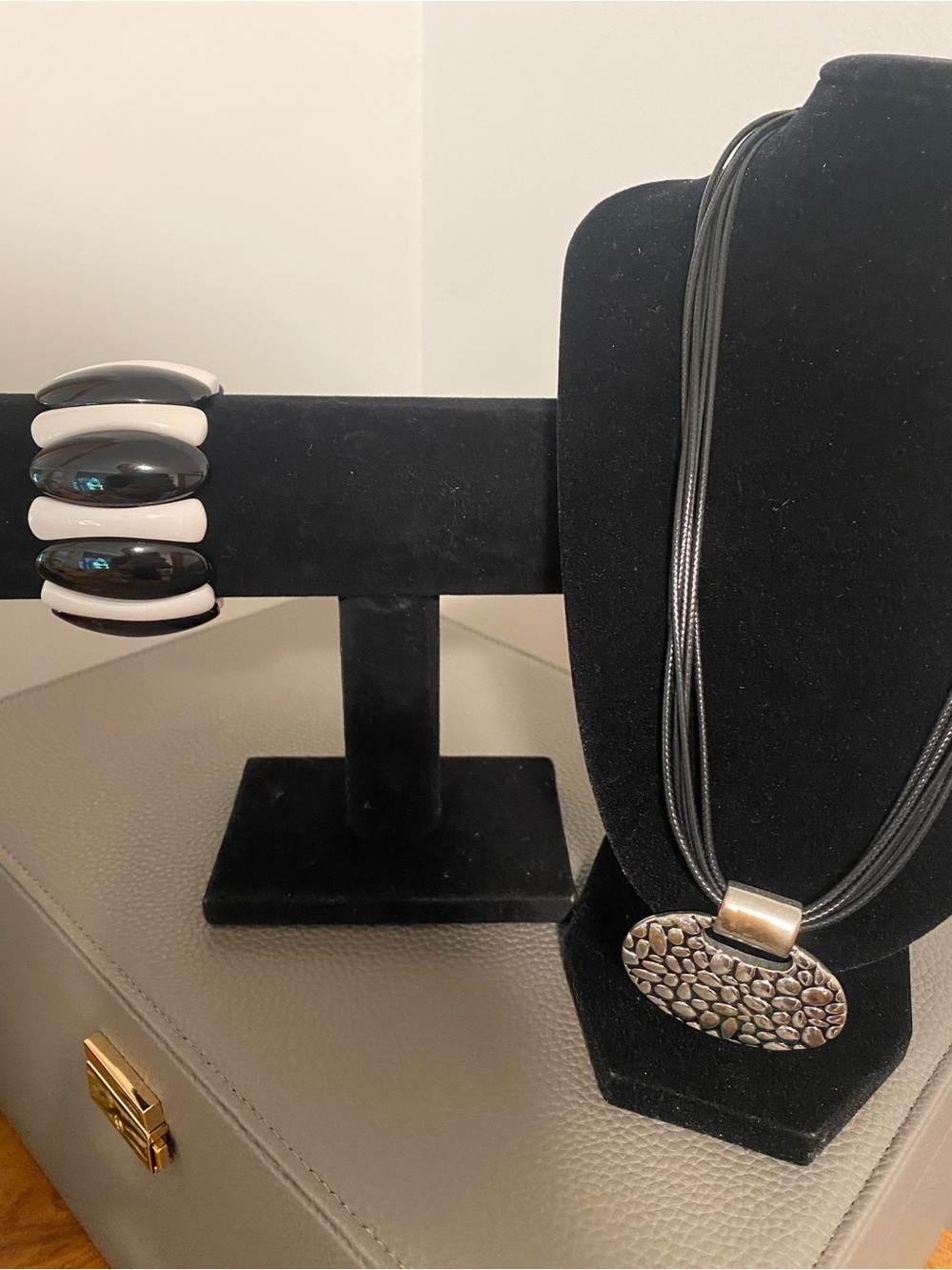 Black and Silver Stone Pendant Necklace and Black & White Bracelet Set